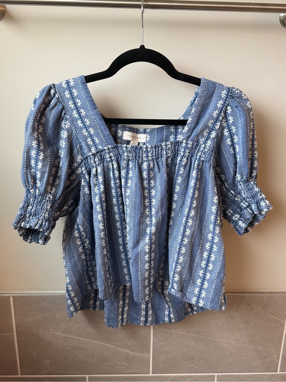 Treasure & Bond Blue Floral Smocked Square-Neck Crop Top